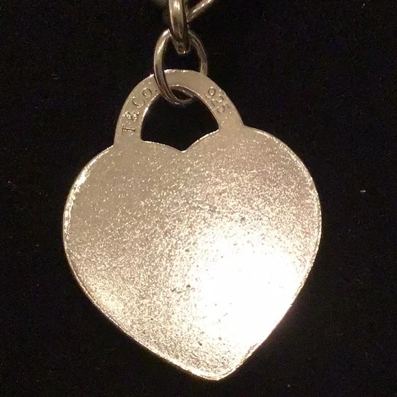 Tiffany &Co XLARGE HEART Bracelet - Picture 4 of 7